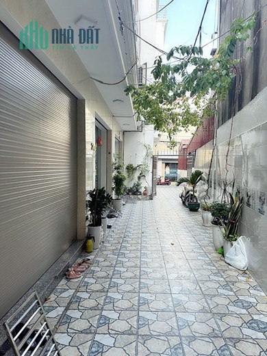 Bán nhà ngõ 250 Thiên Lôi, 53m 4 tầng GIÁ 2.75 tỉ ô.tô tới gần nhà