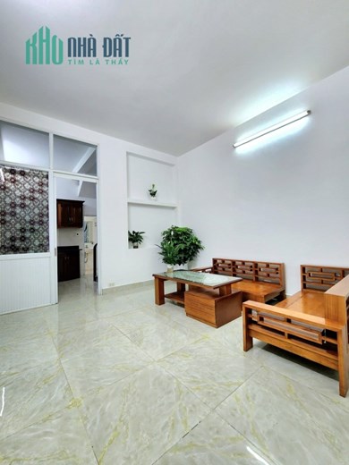Bán nhà phố Ngô Gia Tự, 44m 2 tầng GIÁ 1.78 tỉ ngay Cầu Rào và Lạch Tray