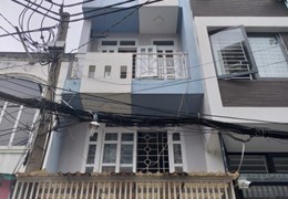 Chỉ 8.5 tỷ có nhà mặt tiền khu Bàu Cát , P14, DTSD 120m2, 4 tầng