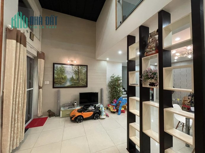 Chủ kẹt tiền giảm sâu 4 tỷ, nhà HXH Phạm Văn Hai, Tân Bình, 168m2, ngang 8m, thu nhập khủng