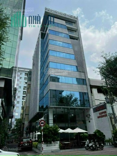 Tòa nhà duy nhất khu sân bay DTSD 900m2 , hầm rộng, HĐT cao, ổn định giá 50 tỷ TL