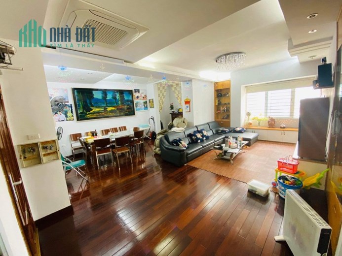 Bán nhà Nguyễn Chính, ô tô nhỏ đỗ cửa, 45m2, 5 tầng, 6 ngủ, nhà rộng, thoáng sáng, hơn 5 tỷ