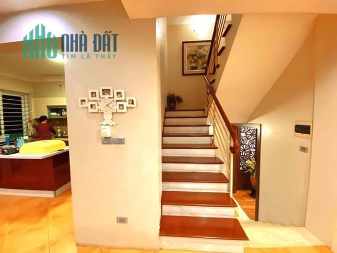 Bán Căn Biệt KĐT Mỹ Đình2 125m2 x 4 tầng, 5 phòng ngủ, tặng full nội thất sang trọng, ở sướng khẳng