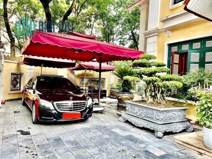 Bán Căn Biệt Thự Pháp Vân - Hoàng Mai 301/320m2 x 3 tầng, căn góc, mặt tiền quyền lực, ở sướng,