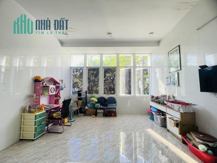 GIÁP HẢI CHÂU GẦN  TT CẨM LỆ - Ô TÔ ĐỖ NGÀY ĐÊM - NHÀ KIÊN CỐ - VIEW CÔNG VIÊN - BV VINMEC.