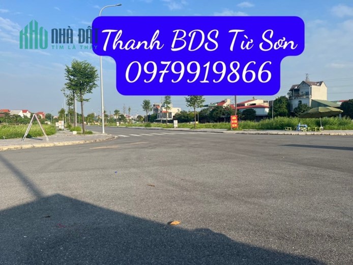 DIỆN TÍCH 130M2 - 10M X 13 CHỈ NHỈNH 2 tỷ ( còn thương lượng sâu )
ĐƯỜNG  trước nhà 19 m  VIEW CỒG