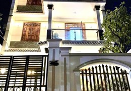 HẠ CHÀO 2 TỶ NHÀ  NAM HÒA PHƯỚC LONG A - 140M2 - 3 TẦNG - 11TỶ