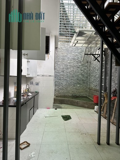 Cho thuê MTKD 12M thông Lũy Bán Bích quận Tân Phú 4 x 22M -2T -16 triệu TL