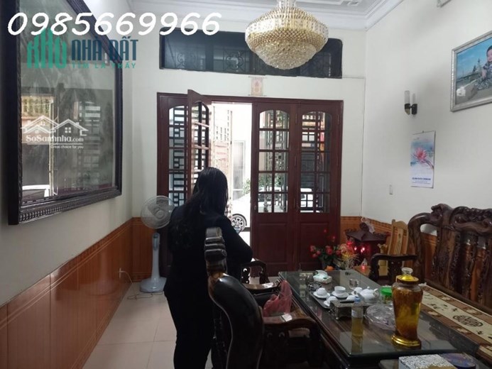 Mới đẹp lung linh, Giáp Nhất  - Ngã Tư Sở. Vị trí đắc địa, 35m -4,3 tỷ , ô tô rất gần