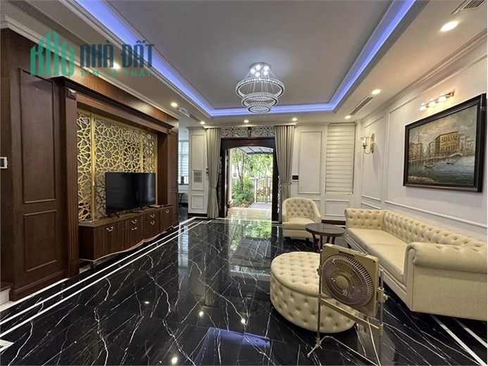 Cho thuê đa dạng căn biệt thự tại Vinhomes Golden River - Ba Son