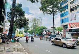 Bán nhà mặt tiền Ba Tháng Hai - Lý Thường Kiệt, 5 Tầng + thang máy, 4 PN, hạ còn 8.2 tỷ