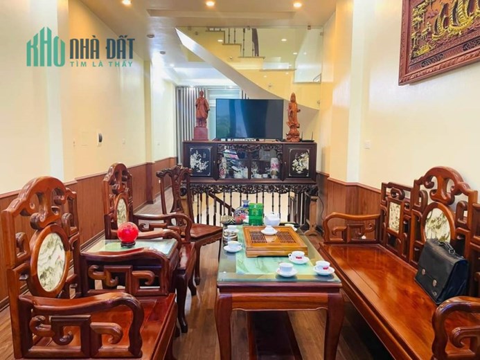 BÁN NHÀ MẶT HỒ GẦN PHỐ LÊ TRỌNG TẤN DIỆN TÍCH 45M X 5 TẦNG GIÁ 11 TỶ