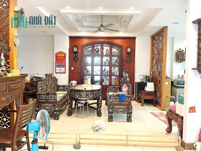 Bán nhà Biệt thự Lam Sơn  - Nguyễn Văn Đậu, Phú Nhuận, DT: 13x17m, 3 T -6PN, 36 tỷ.