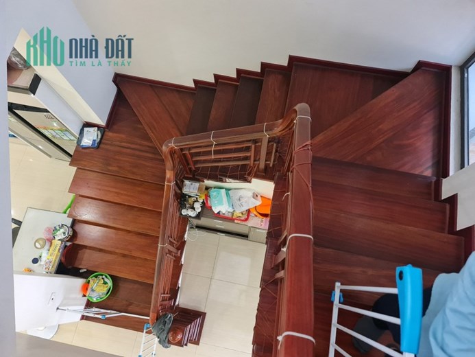 Bán nhà 3 tầng khu A Nam Đầm Vạc. DT 104m2