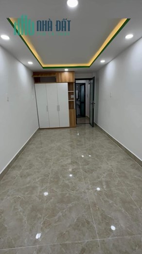 Mặt tiền kinh doanh /Ngang 3x8m hơn 100 triệu m 4 tấm Q4 Tôn Đản