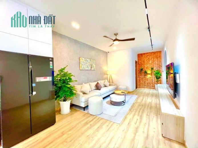 BÁN NHÀ GV - NGANG KHỦNG GẦN 7M - TẶNG  NỘI THẤT