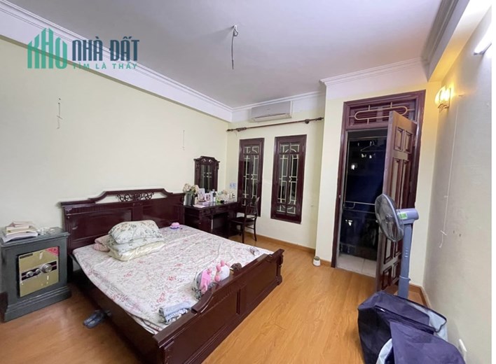 Bán nhà ngõ 73 Hoàng Ngân, Trung Hòa 45m2, 4 tầng nhà dân xây ngõ nông thoáng