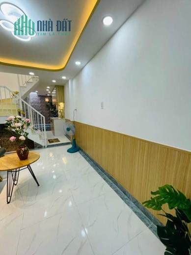 111// PHẠM VĂN CHIÊU. P14 - GÒ VẤP -  28M2. HẠ GIÁ CHỈ CÒN 2 TỶ 680. NHÀ 2 PN + 2 WC. VILA THU NHỎ.