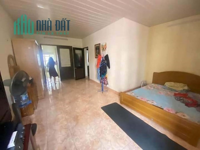 Bán Nhà Ngõ 260 Đội Cấn 67m2 x 4 tầng, khu phân lô ô tô dừng đỗ ngày đêm, 5 phòng ngủ đầy đủ công