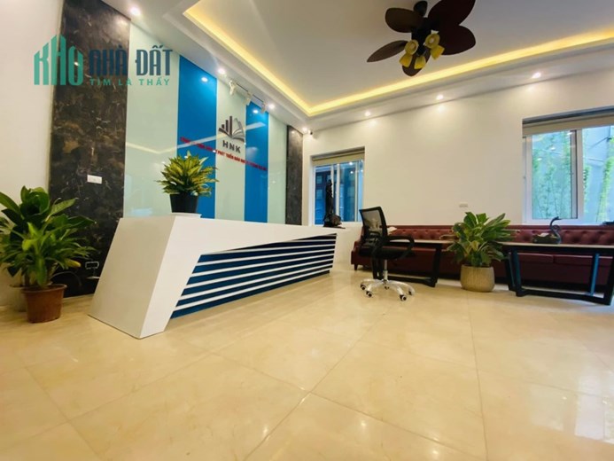 Bán nhà Phố Phương Liệt, Hoàng Mai, 130m2, MT: 9m, view hồ, kinh doanh, dòng tiền 150tr/ tháng