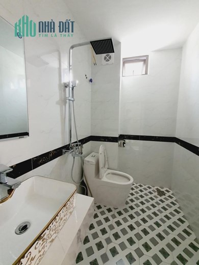 Bán Nhà 5 tầng quận Hoàng Mai 32 mét 3,6 tỷ ô tô đỗ cửa. mới đẹp