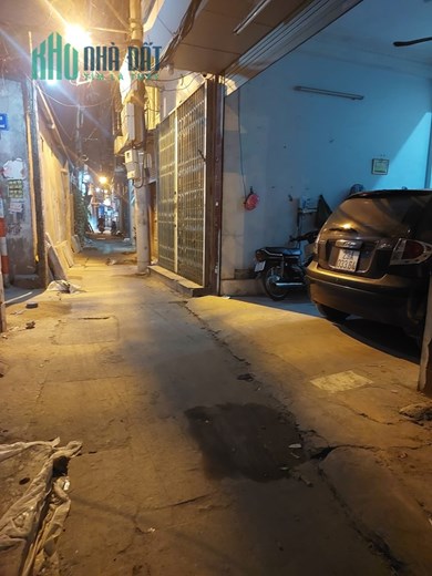 BÁN ĐẤT CỔ NHUẾ, TẶNG NHÀ CẤP 4. NGÕ Ô TÔ NHỎ, CHỈ 2.25 tỷ.