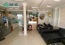 Cho thuê Nhà Mặt tiền Đường Lê Văn Lương - Quận 7.