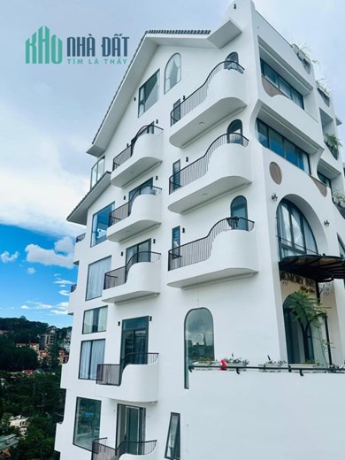 Bán khách sạn Đặng Thái Thân Đà Lạt view rừng thông