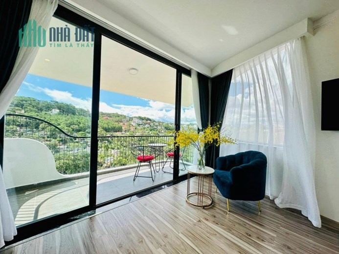 Bán khách sạn Đặng Thái Thân Đà Lạt view rừng thông