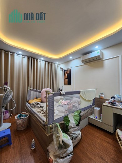 Bán nhà Lĩnh Nam, Hoàng Mai, phân lô ô tô đỗ cổng, nhà mới ở ngay, chỉ có 3 tỷ 400