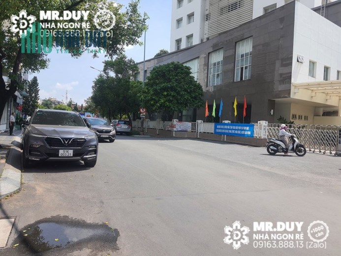 Bán tòa nhà mặt tiền Quận Phú Nhuận ngang 15 dài 20m 7 tầng kiên cố kinh doanh