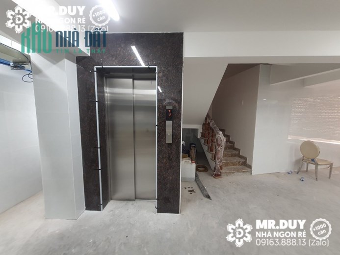 Bán tòa nhà mặt tiền Quận Phú Nhuận ngang 15 dài 20m 7 tầng kiên cố kinh doanh