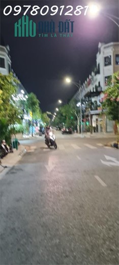 CHÍNH CHỦ CHO THUÊ TẦNG 1 LÔ GÓC NGÃ TƯ LK LACASTA VĂN PHÚ, HÀ ĐÔNG - Diện tích: 80m2