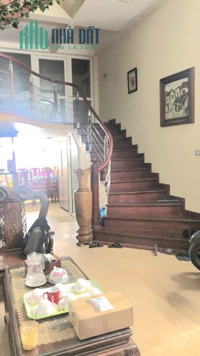 Bán nhà mặt phố Đường 800A 46/50t1/55T2m², 5 tầng, MT 4.1m, Chào giá 10 tỷ Cầu Giấy. Chi tiết liên