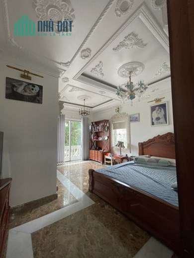 Biệt thự Liên phường phước long B, Diện tích 180m, 3 lầu