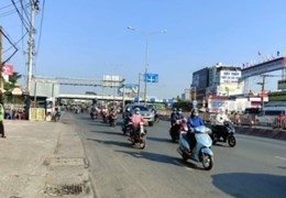 Giảm sôc 36 tỷ còn 18 tỷ, mặt tiền Quốc lộ 13, Hiệp Bình Phước, Thủ Đức.