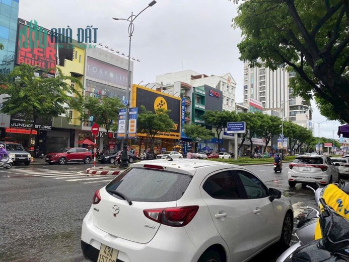 MẶT TIỀN NGUYỄN HỮU THỌ ĐƯỜNG 36 M DT 180M2 GIÁ 12 TỶ BÁN TRONG 5 NGÀY