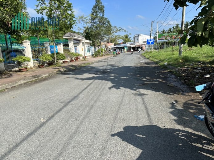 Cần bán nền trung tâm huyện Phong Điền 122.5m SHR 2,95 tỷ. Lh:0909020397