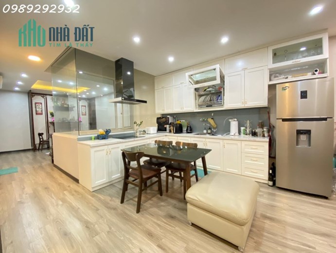 Hào Nam, Đống Đa.Ô tô tránh,KD, thang máy, lô góc,60m x MT4,5mx11,3 tỷ