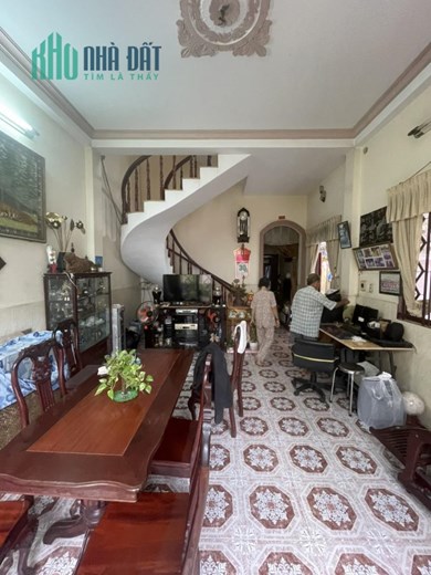 NHÀ LƯƠNG VĂN CAN,HÀNG HIẾM,120.6M-3TẦNG,Hẻm8mNGANG KHỦNG HƠN 7M-NHỈNH 5TỶ