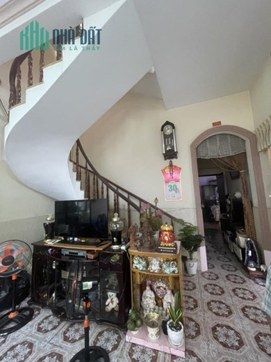 NHÀ LƯƠNG VĂN CAN,HÀNG HIẾM,120.6M-3TẦNG,Hẻm8mNGANG KHỦNG HƠN 7M-NHỈNH 5TỶ