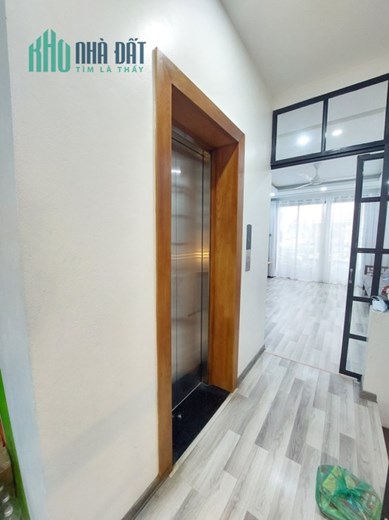NHÀ ĐẸP NGỌC THỤY - GARA - THANG MÁY - NGÕ THÔNG - Ô TÔ TRÁNH – GẦN CÔNG VIÊN