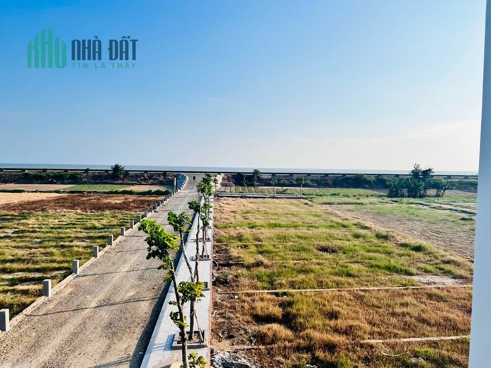 BÁN NHANH LÔ ĐẤT BIỂN QUẤT LÂM NGAY CẠCH KHU QH NGHỈ DƯỠNG, GIÁ CHỈ TỪ 900 TRIỆU