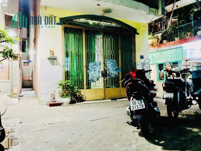 NÓNG QUẬN 6 - NGANG 5M. DIỆN TÍCH 42M2. SỔ VUÔNG A4. KHU VỰC AN NINH. GIÁ 3.1 TỶ.