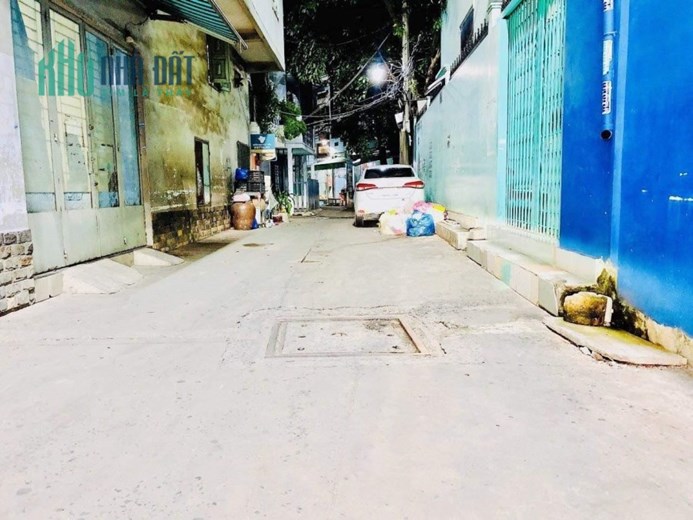 NÓNG QUẬN 6 - NGANG 5M. DIỆN TÍCH 42M2. SỔ VUÔNG A4. KHU VỰC AN NINH. GIÁ 3.1 TỶ.