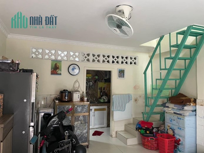 QUẬN 6 - NGANG 4M. DÀI 6M 2 TẦNG SỔ VUÔNG A4  GIÁ 2.2 TỶ. BỚT LỘC