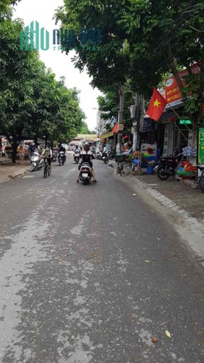 Bán  đất Ngọc Trì ,Thạch Bàn,Long Biên,Hà Nội
44,1mv mà có 2,8 tỷ