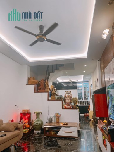Bán nhà Khương Đình 63m x 5 gầng, mt: 4.2m Giá chào: 7.2 tỷ thương lượng