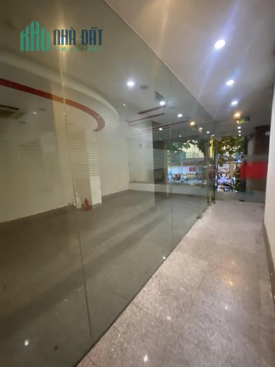 Bán nhà mặt phố Nguyễn Trường Tộ 206m², 11 tầng, MT 6.9m, Giá chào 120 tỷ Ba Đình. Chi tiết liên hệ