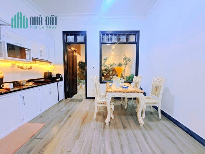 Bán nhà Kim Mã Thượng 89/109m², 4 tầng, MT 4.6m, Chào giá 13.3 tỷ Ba Đình. Chi tiết liên hệ :
